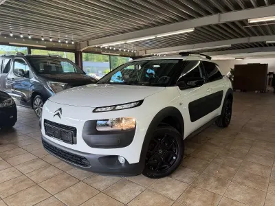 Gebraucht Citroën C4 Shine 82 PS (60 kW) 2018 Weiß SUV