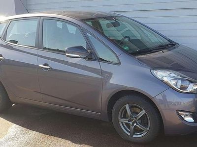 Gebraucht Hyundai ix20 Comfort 125 PS (91 kW) 2016 Thunder grey / met Kleinwagen