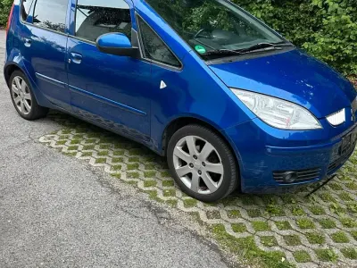 Gebraucht Mitsubishi Colt Motion 95 PS (69 kW) 2007 Blau Kleinwagen