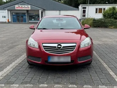 Gebraucht Opel Insignia 160 PS (117 kW) 2009 Rot Limousine