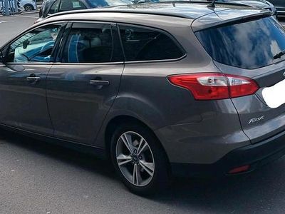 Gebraucht Ford Focus 125 PS (91 kW) 2014 Braun Kombi
