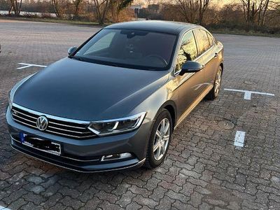 Gebraucht VW Passat Highline 190 PS (139 kW) 2016 Silber Limousine