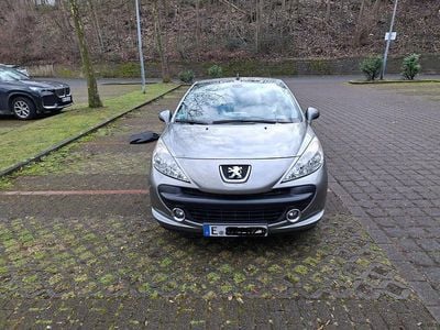 Silber Gebraucht 2007 Peugeot 207 CC Sport Cabrio | 3.550 € (Guter Preis)
