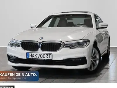 Używany BMW 530 Shadowline 286 KM (210 kW) 2018 Biały Sedan/Limuzyna
