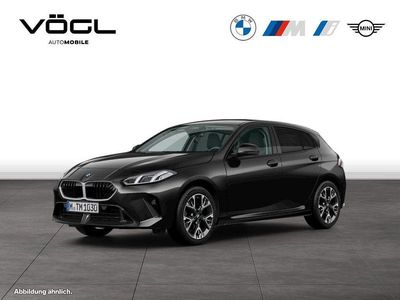 Neu BMW 120 170 PS (125 kW) 2025 Black sapphire Kleinwagen