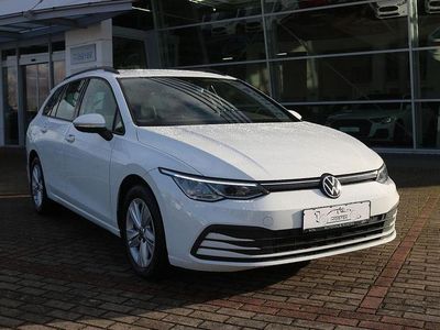 Gebraucht VW Golf VIII Life 116 PS (85 kW) 2022 Weiß Kombi