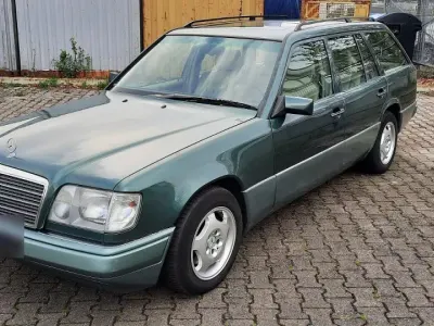 Gebraucht Mercedes E280 193 PS (141 kW) 1993 Grün Kombi