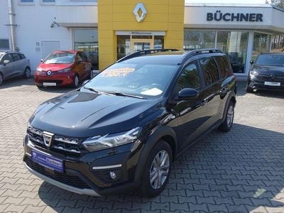 Schwarz Gebraucht 2023 Dacia Jogger Comfort Van / Kleinbus | 15.990 € (Fairer Preis)