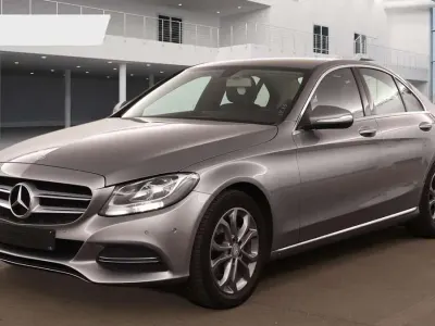 Gebraucht Mercedes C180 156 PS (114 kW) 2014 Palladiumsilber  metalliclack Limousine