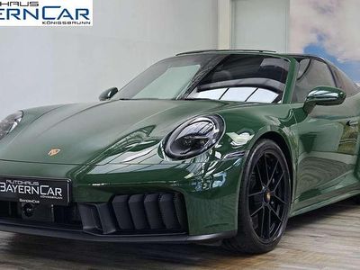 Gebraucht Porsche 992 541 PS (397 kW) 2025 Sonderlackierung irishgreen Coupé