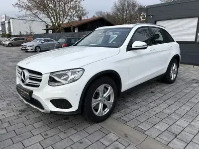 Używany Mercedes GLC220 170 KM (125 kW) 2016 Biały SUV