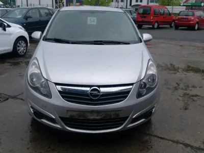 Gebraucht Opel Corsa 69 PS (50 kW) 2010 Silber Kleinwagen