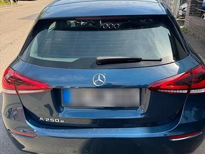 Usata Mercedes A250 160 CV (117 kW) 2022 Blu Berlina