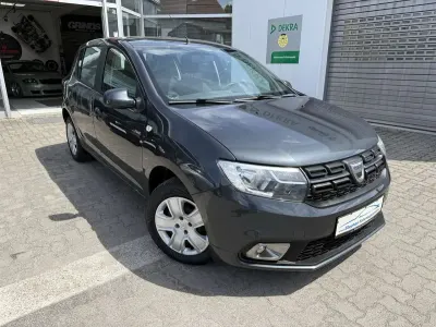 Gebraucht Dacia Sandero Lauréate 73 PS (53 kW) 2018 Grau "comete" Kleinwagen