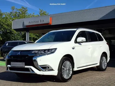 Gebraucht Mitsubishi Outlander P-HEV Top 135 PS (99 kW) 2019 Weiß SUV