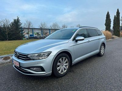Gebraucht VW Passat Business 150 PS (110 kW) 2022 Silber Kombi
