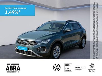 Second-hand VW T-Roc Life 116 CP (85 kW) 2025 Albastru SUV