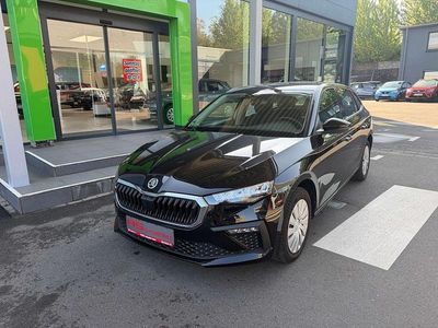Gebraucht Skoda Scala Essence 95 PS (69 kW) 2025 Schwarzmagic perleffekt Kleinwagen