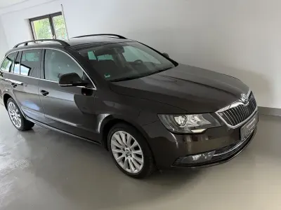 Gebraucht Skoda Superb Exclusive 140 PS (102 kW) 2015 Braun Kombi