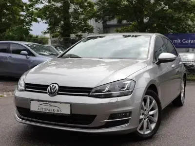 Gebraucht VW Golf VII Highline 122 PS (89 kW) 2013 Silber Limousine