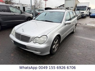Silber Gebraucht 2003 Mercedes C200 Avantgarde Limousine | 999 €
