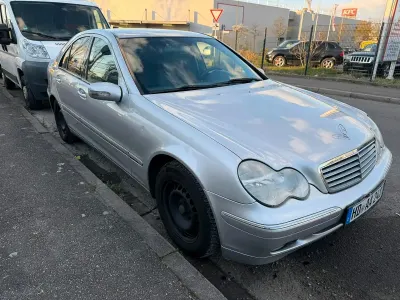 Gebraucht Mercedes C200 163 PS (119 kW) 2004 Silber Limousine