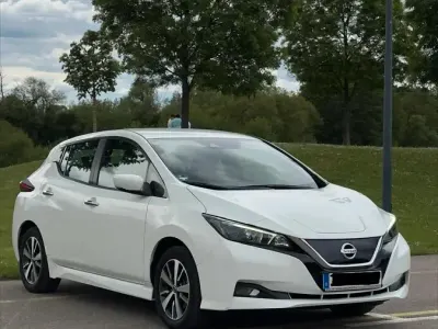 Gebraucht Nissan Leaf 110 kW (150 PS) 2022 Weiß Kleinwagen