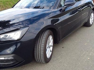 Usata Seat Leon Style 116 CV (85 kW) 2022 Blu Berlina
