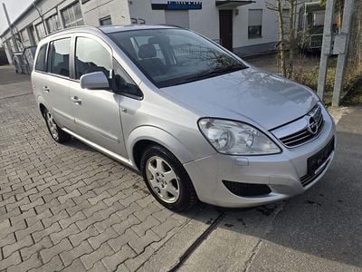 Gebraucht Opel Zafira Family 140 PS (102 kW) 2012 Silber Van / Kleinbus