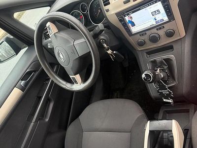 Gebraucht Opel Zafira 120 PS (88 kW) 2008 Schwarz Van / Kleinbus