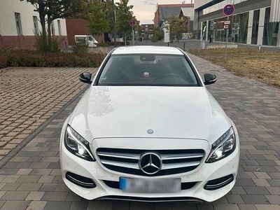 Weiß Gebraucht 2014 Mercedes C200 AMG line Limousine | 16.499 €