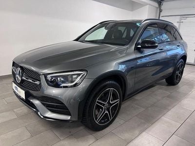 Grau Gebraucht 2020 Mercedes GLC300e AMG line SUV | 29.980 € (Fairer Preis)
