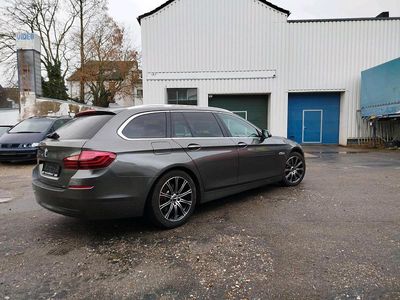 Gebraucht BMW 520 163 PS (119 kW) 2015 Grau Kombi