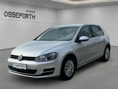 Usata VW Golf VII Trendline 105 CV (77 kW) 2013 Argento Berlina