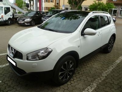 gebraucht Nissan Qashqai 2,0dCi 4x4 Tekna Leder Bose PRIVATVERKAU