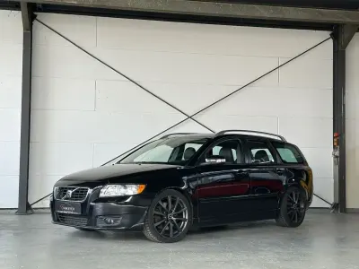 Usata Volvo V50 Summum 179 CV (131 kW) 2008 Nero Station wagon