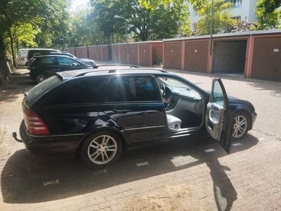 Mercedes C200