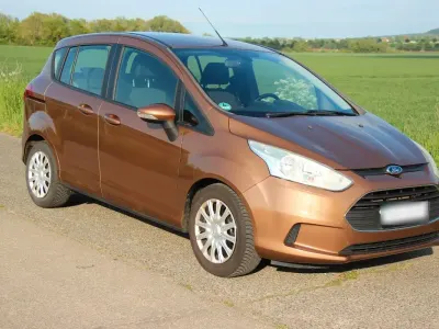 Gebraucht Ford B-MAX Titanium 95 PS (69 kW) 2013 Braun Van / Kleinbus