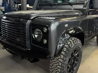Gebraucht Land Rover Defender SE 122 PS (89 kW) 2004 Grau Kombi