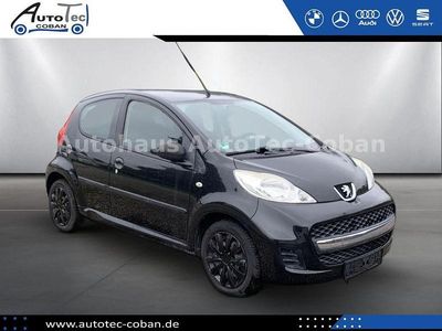 Gebraucht Peugeot 107 Filou 68 PS (50 kW) 2009 Schwarz Kleinwagen