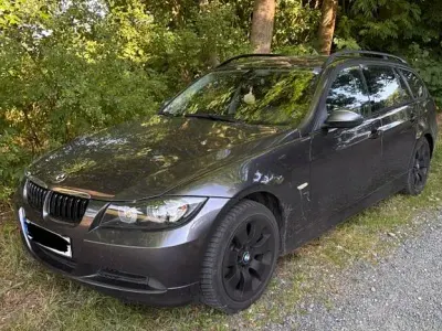 Gebraucht BMW 320 150 PS (110 kW) 2007 Grau Kombi