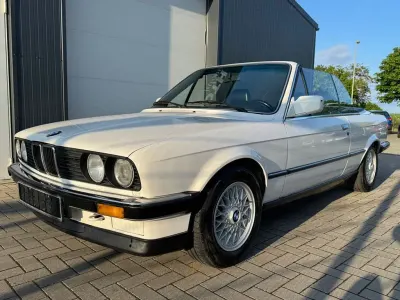 Gebraucht BMW 320 Cabriolet Sport Line 129 PS (94 kW) 1990 Weiß Cabrio
