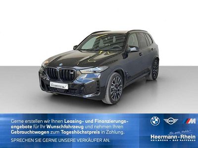 Gebraucht BMW X5 M M Sport 530 PS (389 kW) 2025 Saphirschwarz met. SUV