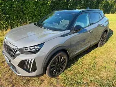 Gebraucht Peugeot 2008 Style 145 PS (106 kW) 2025 Grau SUV