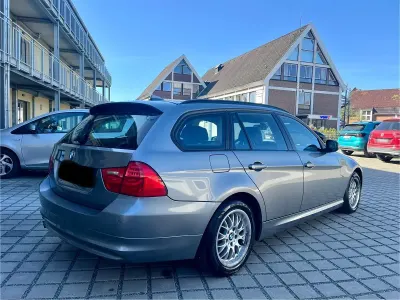 Usata BMW 318 143 CV (105 kW) 2011 Andere farben Station wagon