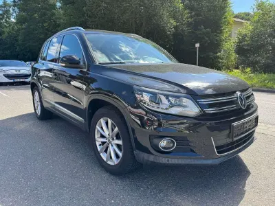 Gebraucht VW Tiguan LOUNGE 150 PS (110 kW) 2015 Deep black perleffekt SUV