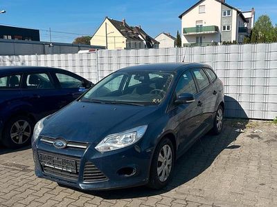 Usata Ford Focus 101 CV (74 kW) 2013 Blu Station wagon