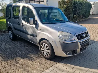Occasion Fiat Doblò 77 PK (56 kW) 2005 Zilver MPV