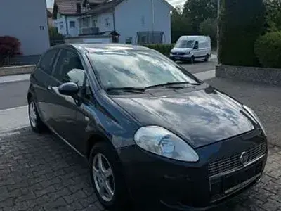 Gebraucht Fiat Grande Punto Dynamic 77 PS (56 kW) 2009 Grau Kleinwagen