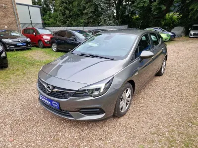 Gebraucht Opel Astra 131 PS (96 kW) 2021 Grau Limousine